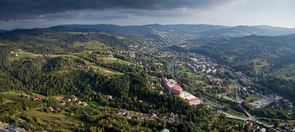 Panorama Wisły i otaczających ją gór